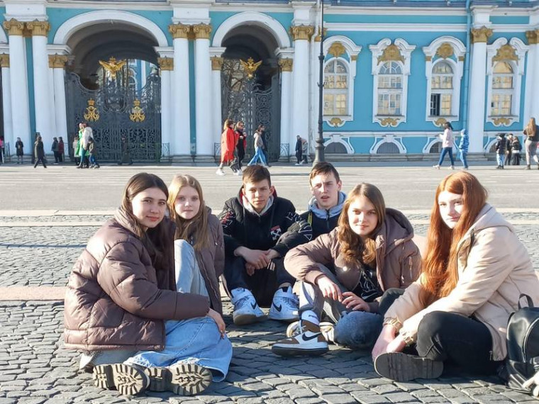 Экскурсия в город Санкт–Петербург.